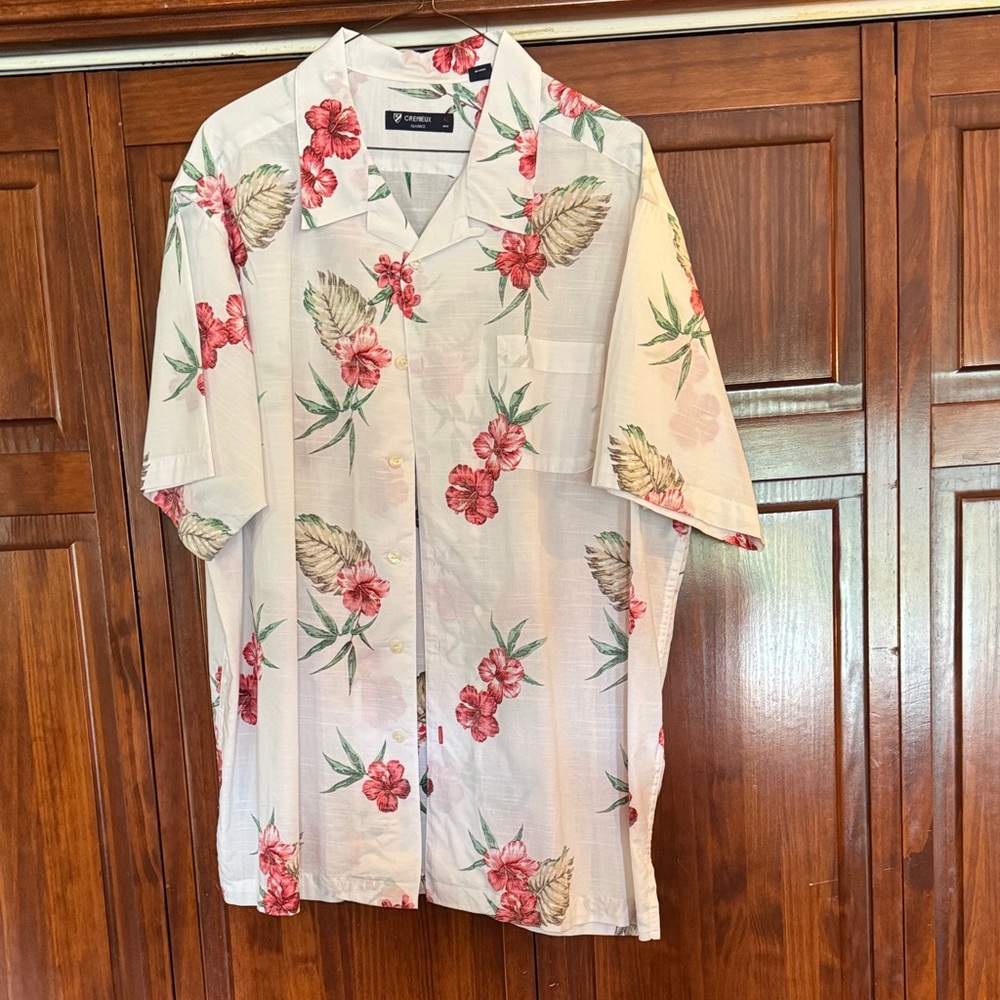 Cremieux Floral/Hawaiian  Design